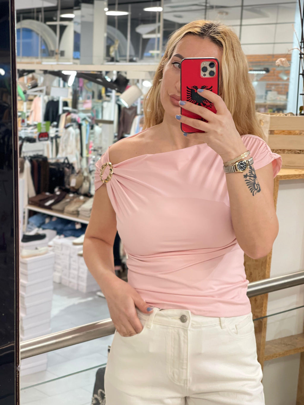 Asymmetrisches Ring-Top
Aurelia