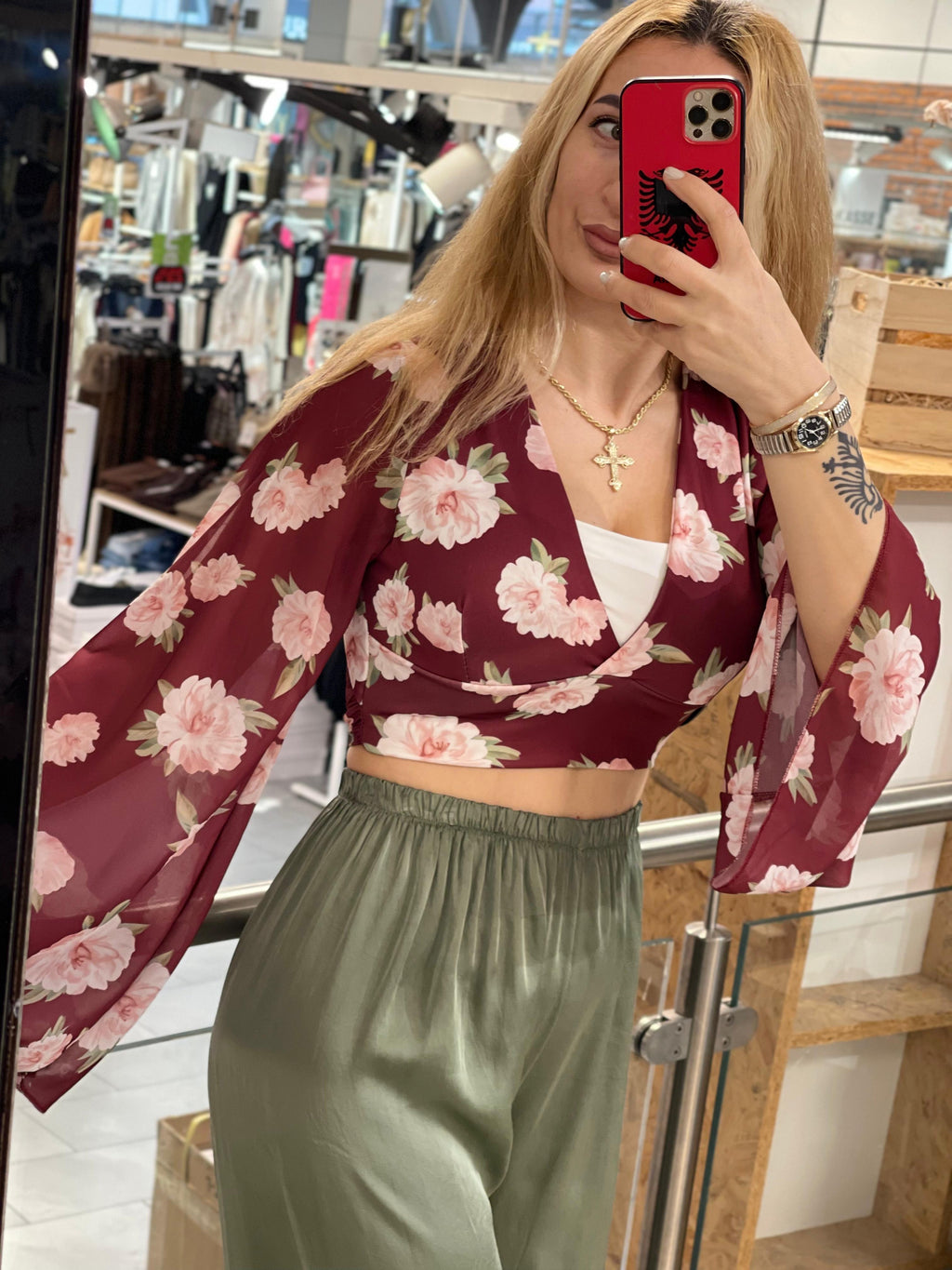 Boho-Style Bell-Sleeve Top (Floral)