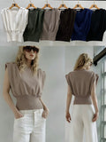 Ärmelloses Stricktop mit überschnittenen Schultern, Schulterknöpfen & breitem Taillenbund