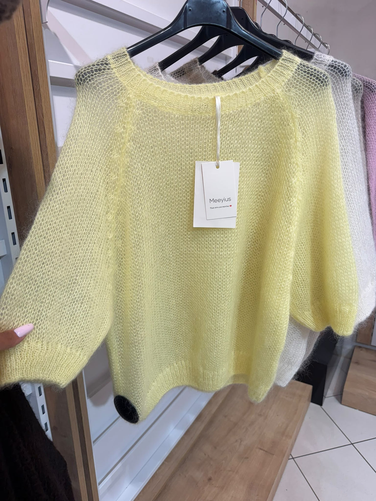 Kuschelige Mohair Pullover mit Puffärmeln – Made in Italy