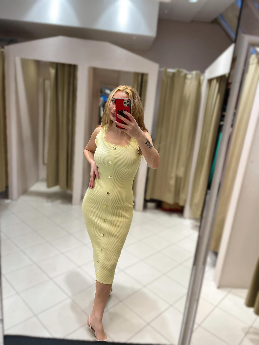 STRICKKLEID LIVIA