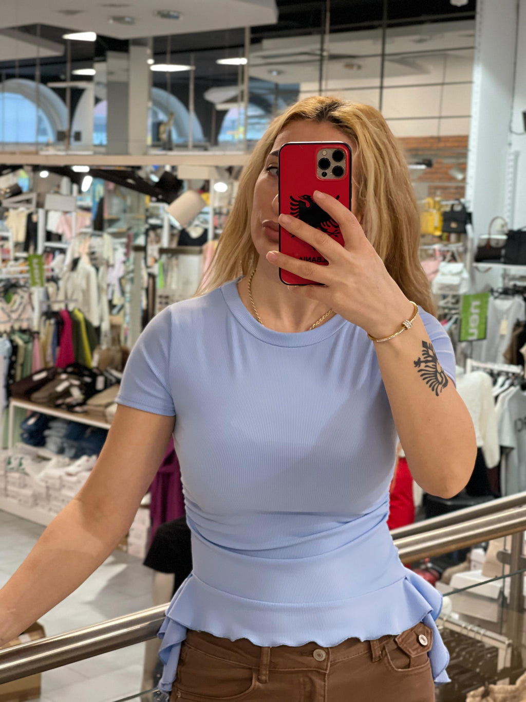 Shirt Zeinab mit Rüschchen