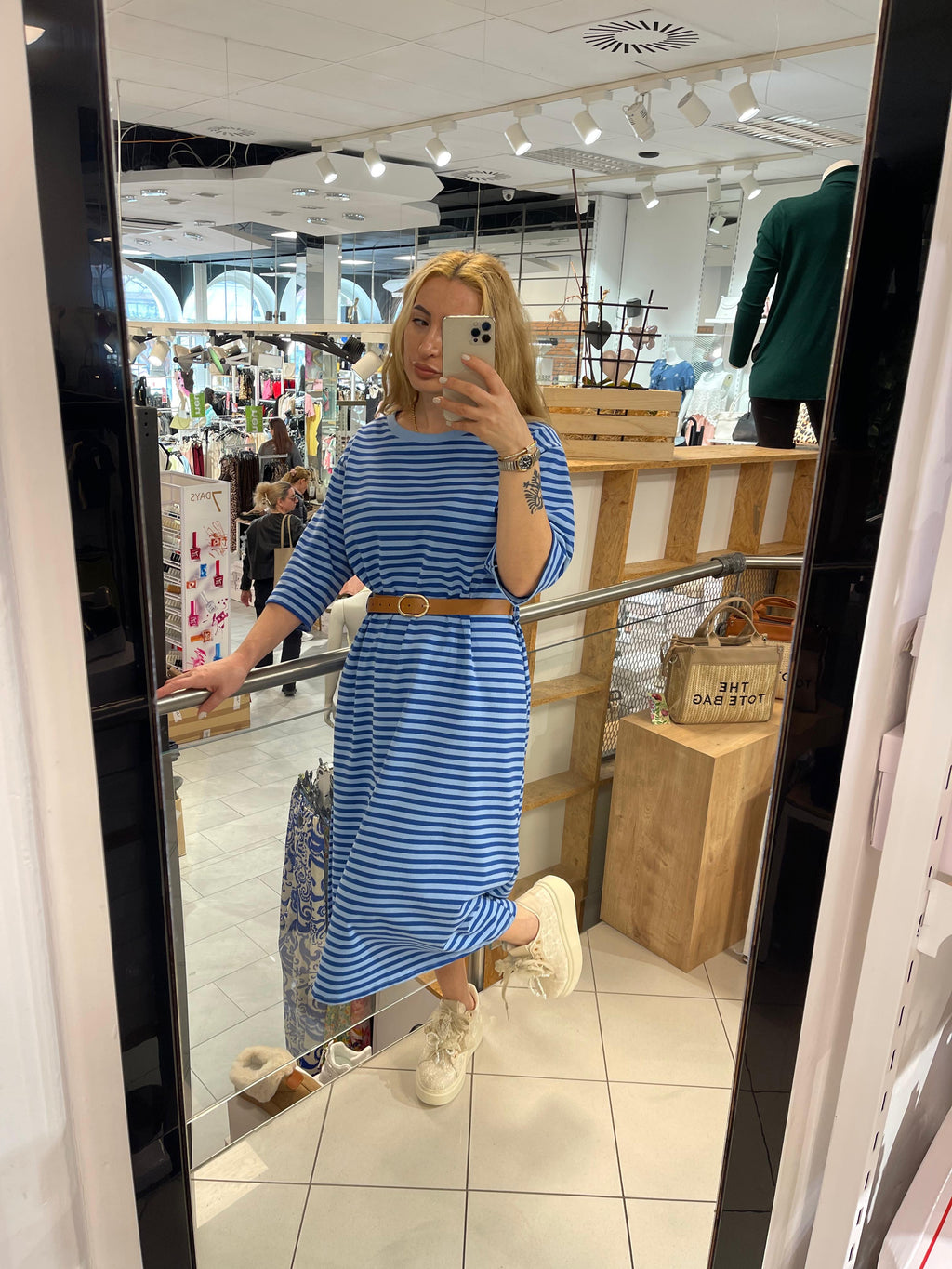 Kleid Elena