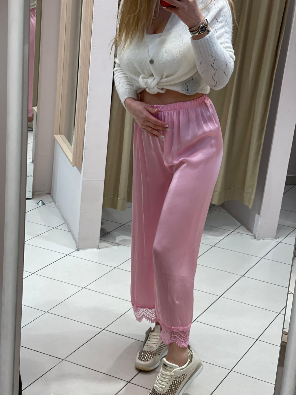 Viskose Hose mit Spitze