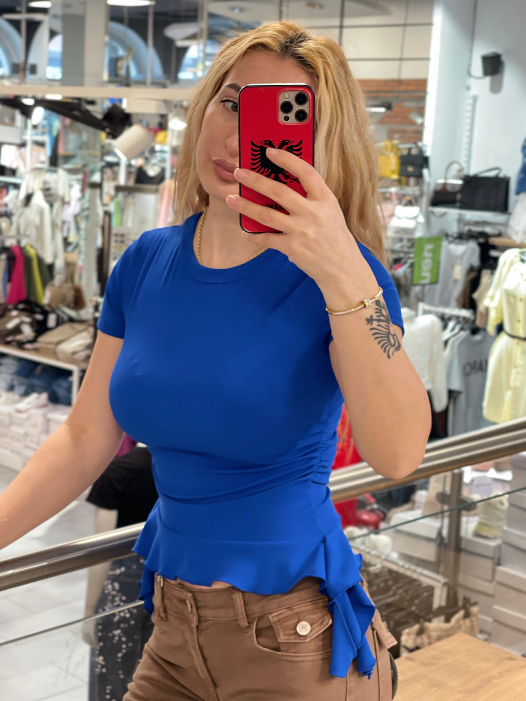 Shirt Zeinab mit Rüschchen