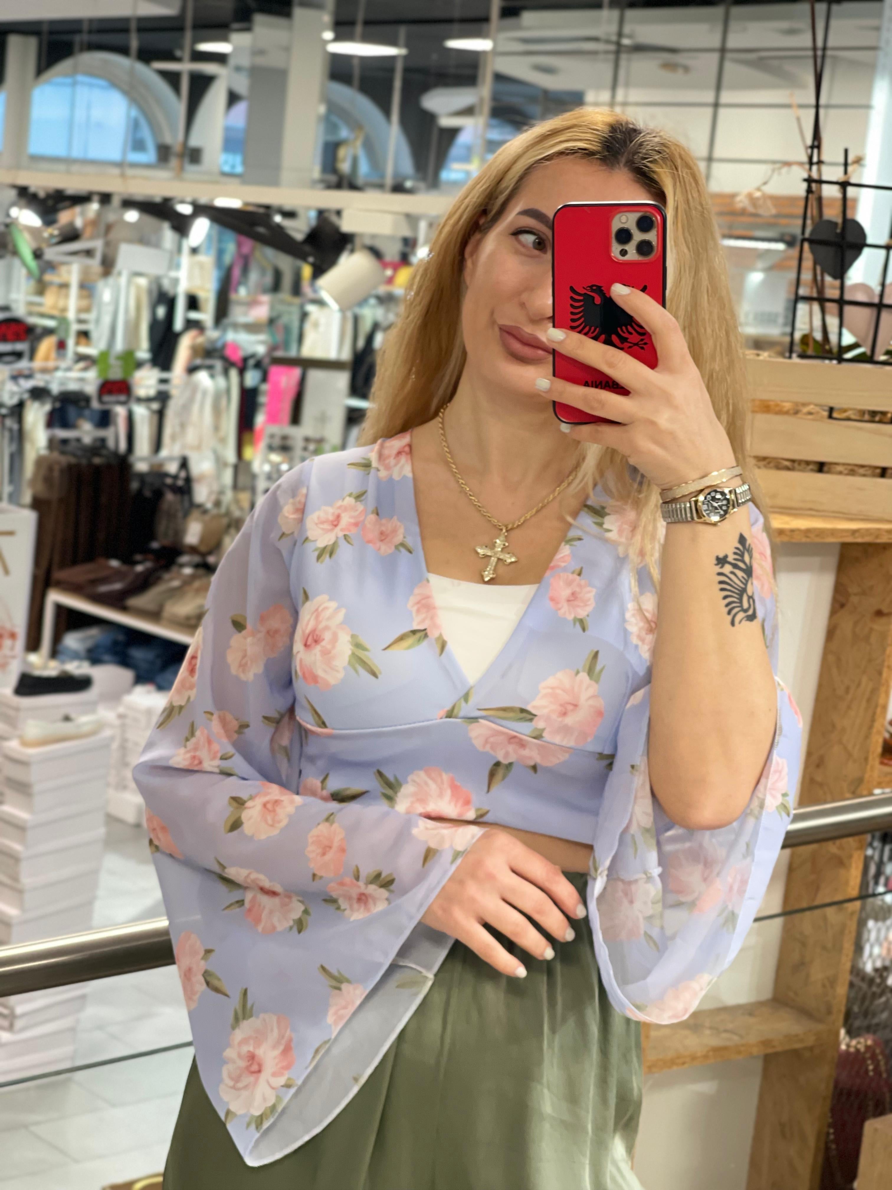 Boho-Style Bell-Sleeve Top (Floral)