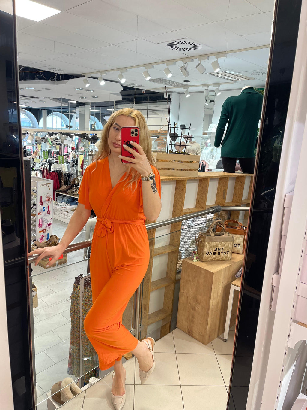 Overall Melina