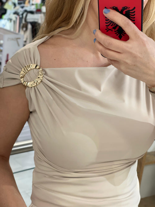 Asymmetrisches Ring-Top
Aurelia