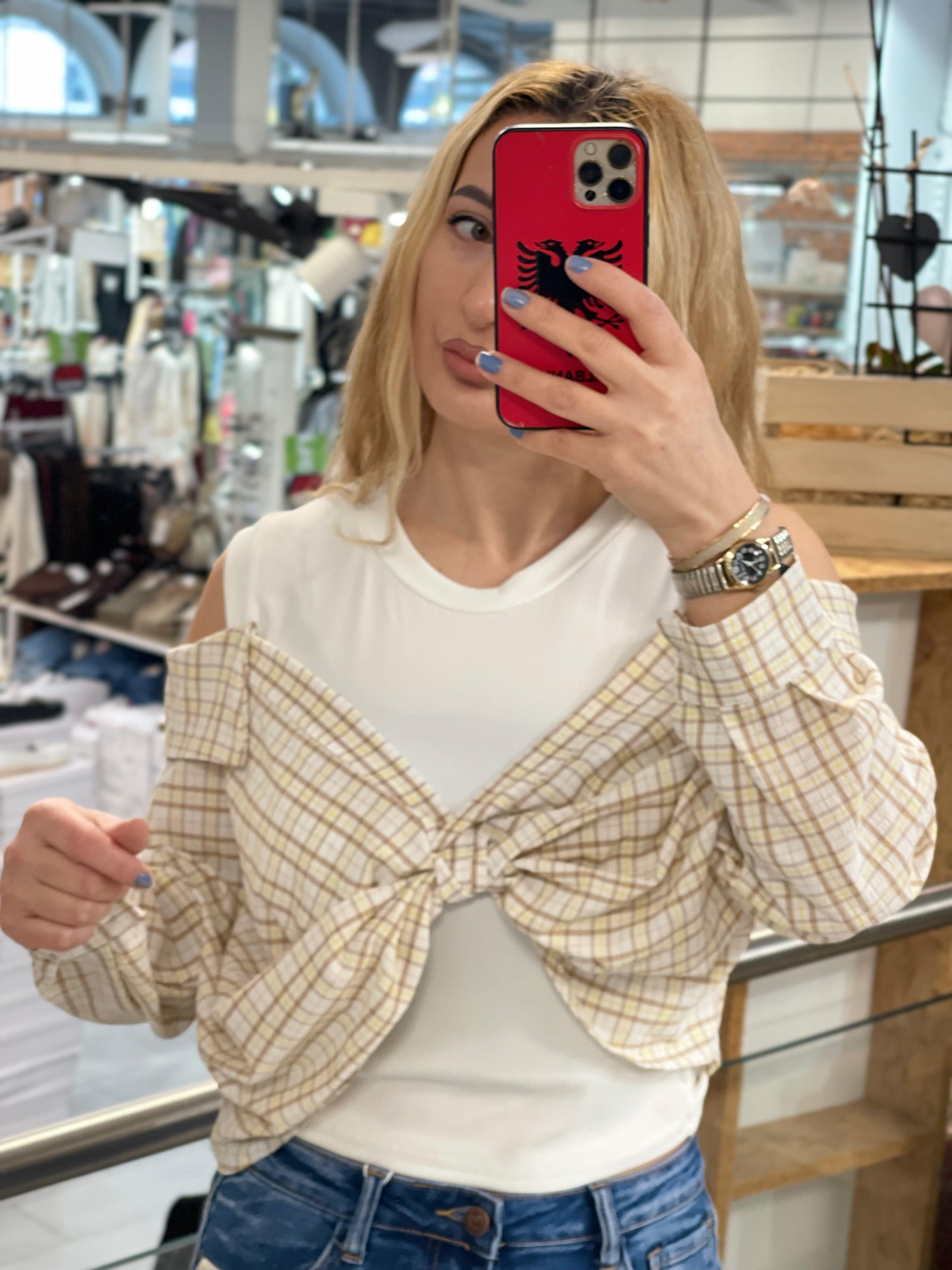Bow-Front Off-Shoulder Linda