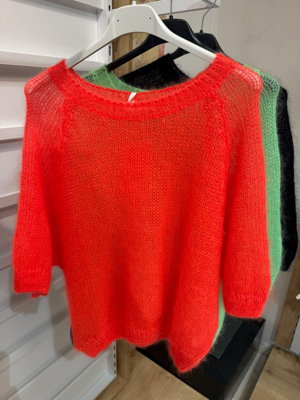 Kuschelige Mohair Pullover mit Puffärmeln – Made in Italy