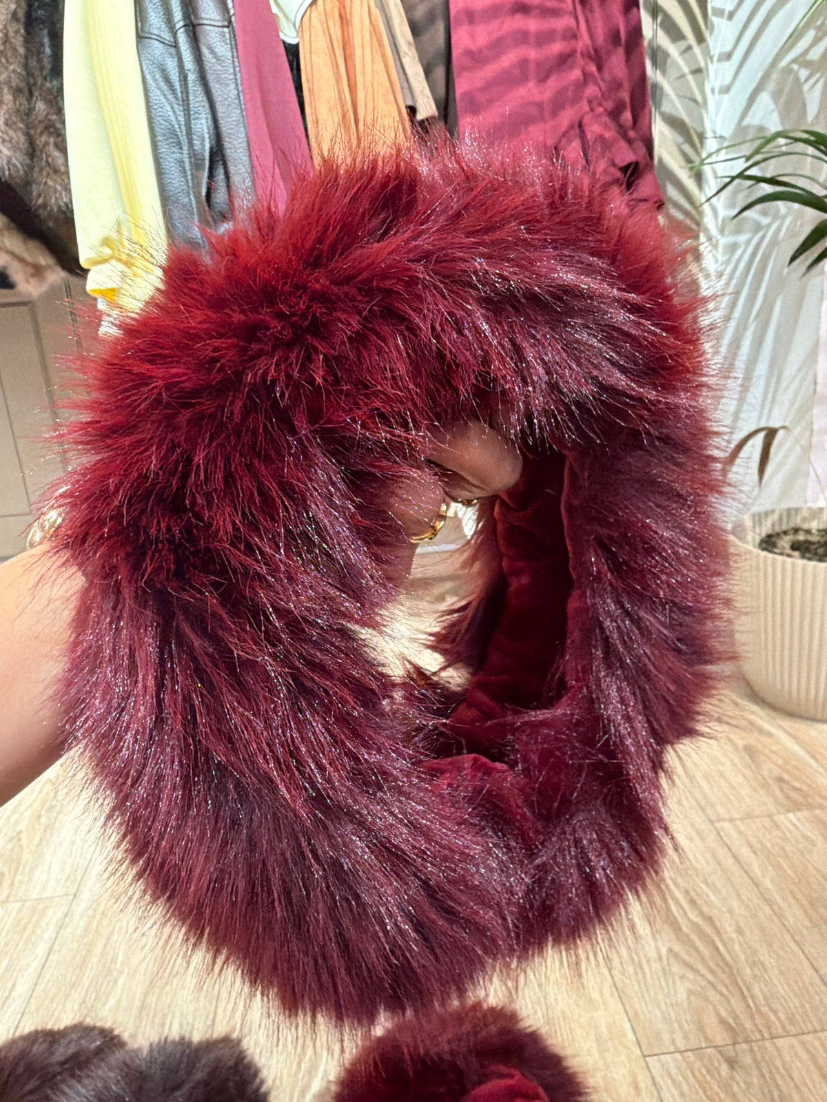 Luxuriöses Damen Kunstfell-Stirnband (Faux Fur Headband) – Flauschiger Ohrenwärmer