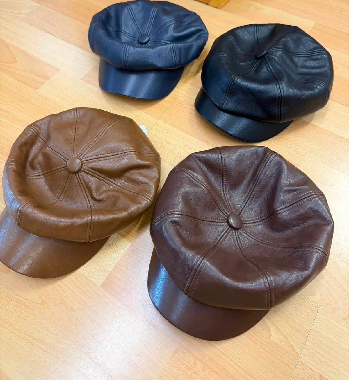 Cap oder Schiffermütze in Lederoptik