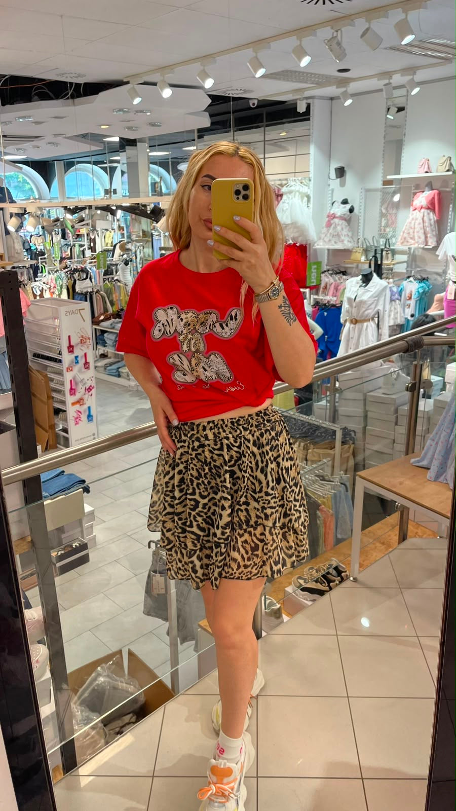 T Shirt Leo