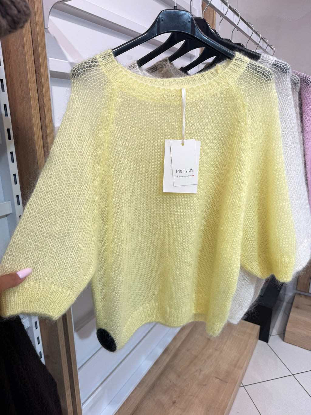 Kuschelige Mohair Pullover mit Puffärmeln – Made in Italy