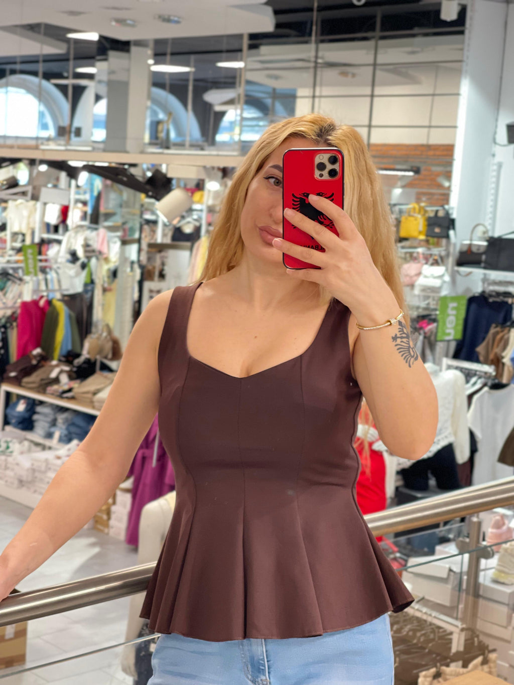 Peplum-Top Lojan