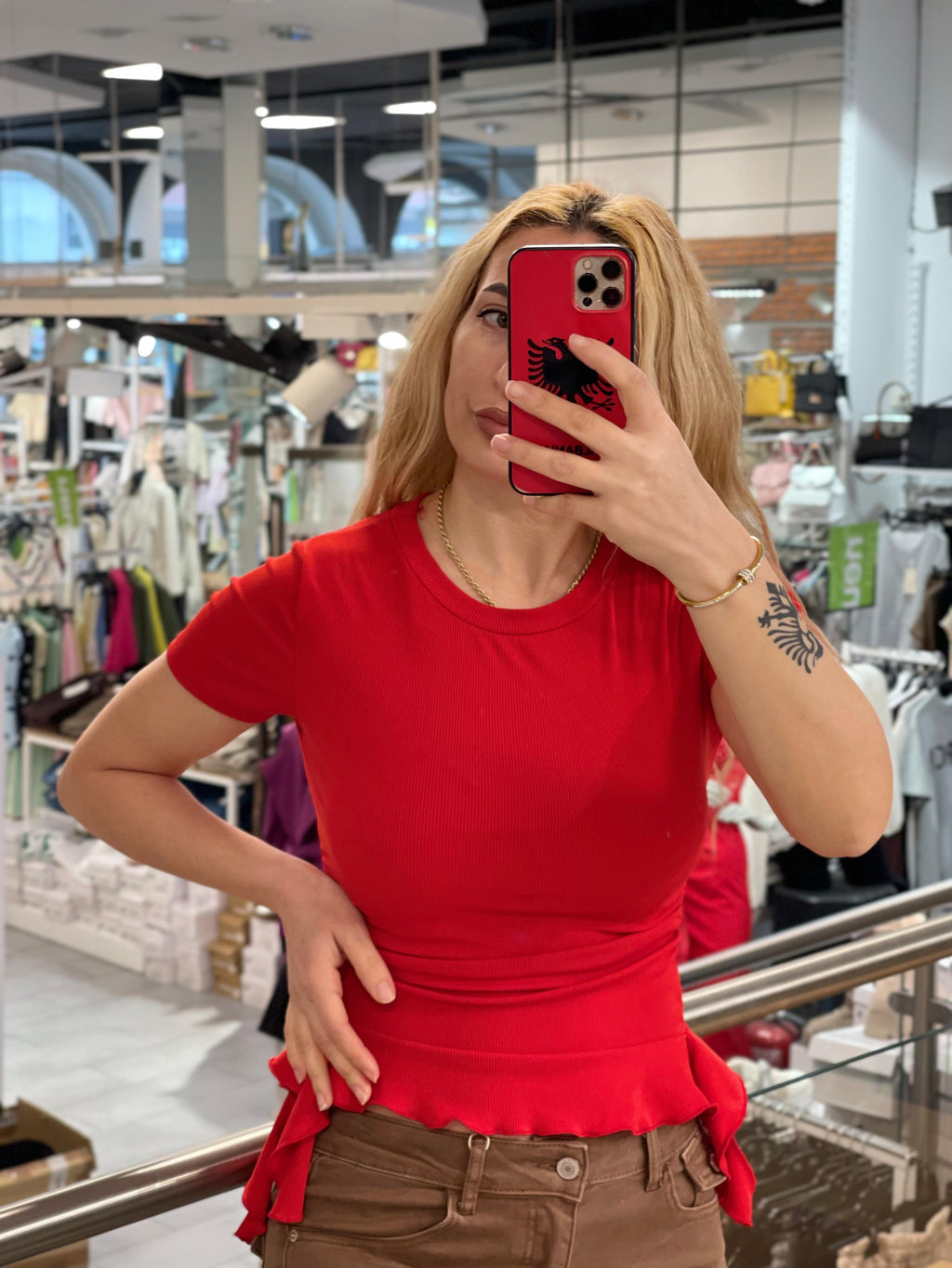 Shirt Zeinab mit Rüschchen