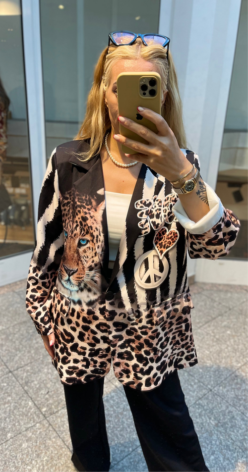 ANIMAL PRINT BLAZER – LEOPARD & ZEBRA DESIGN