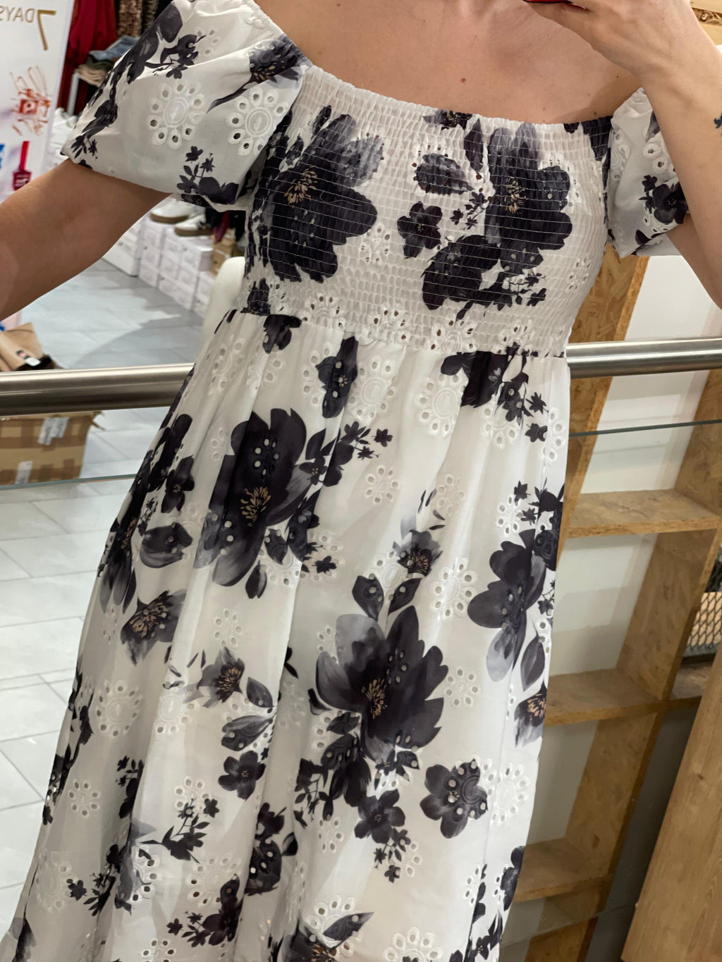 Kleid Bela