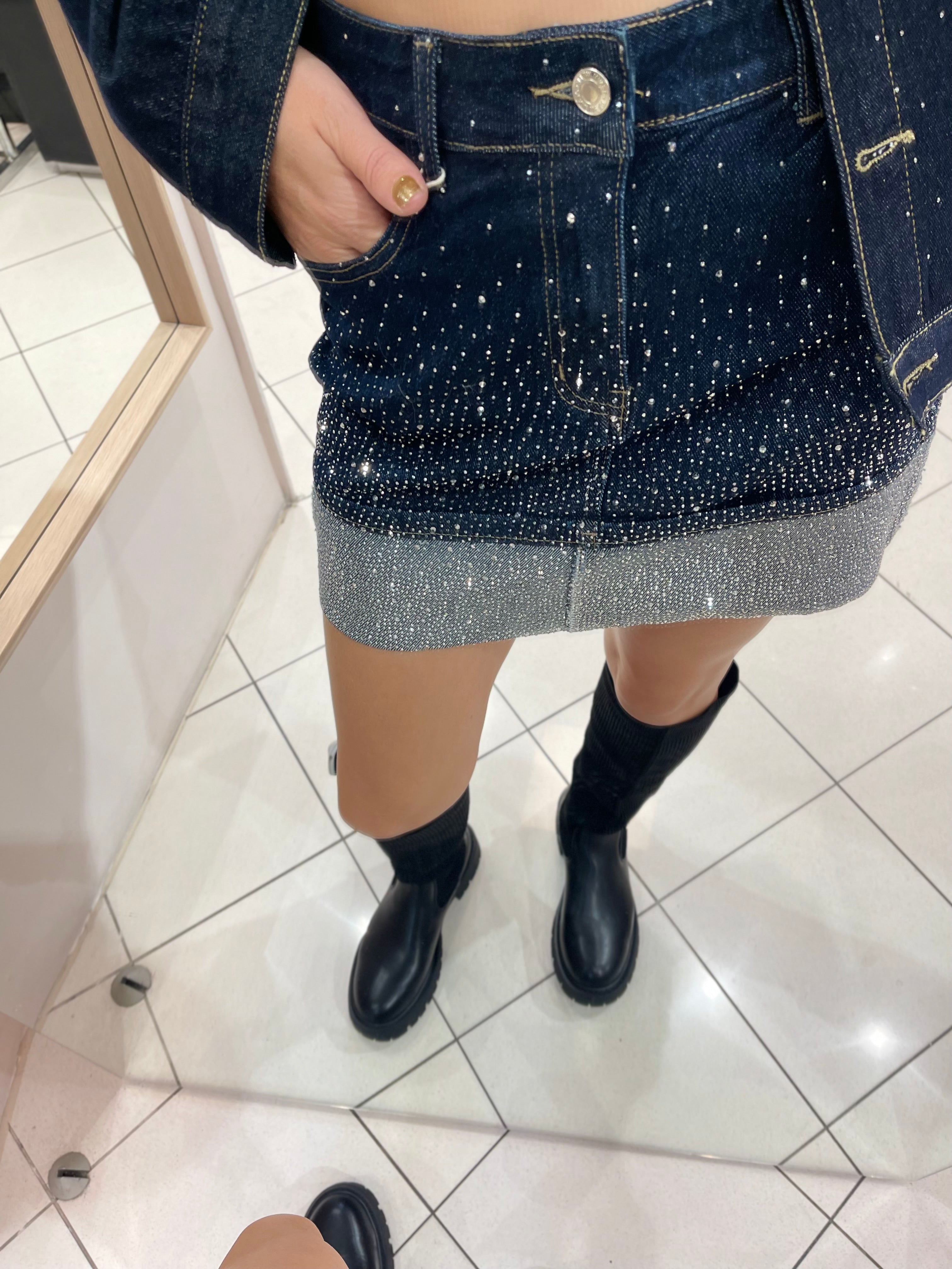 JEANS-MINIROCK MIT STRASSSTEINEN – DUNKELBLAU