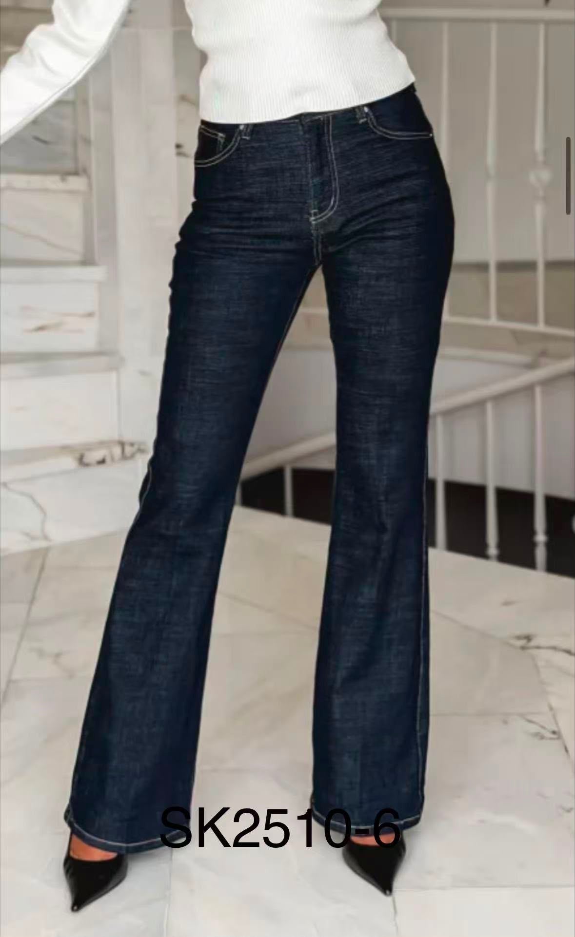 Flare Jeans in Dark Blue Denim