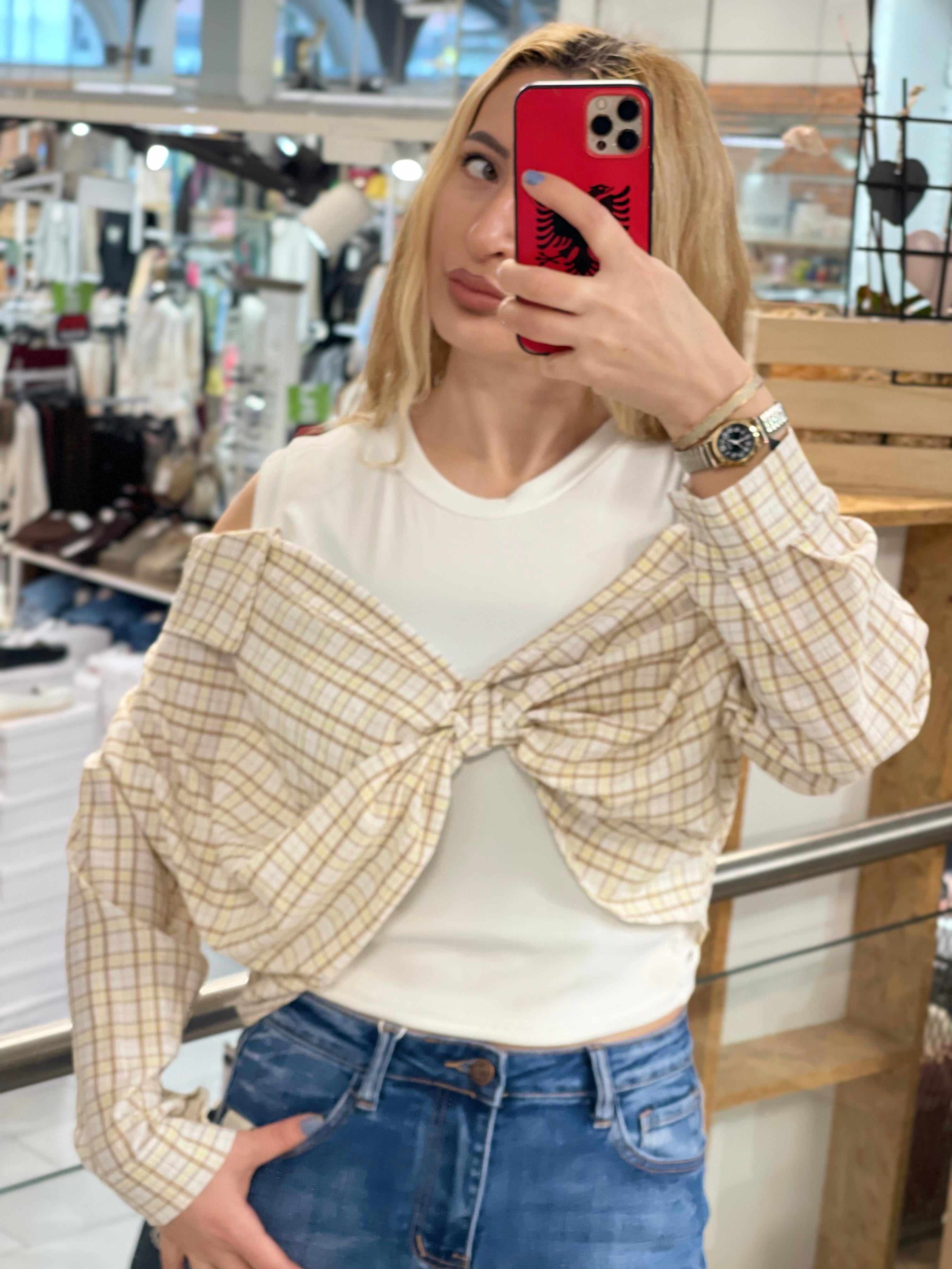 Bow-Front Off-Shoulder Linda