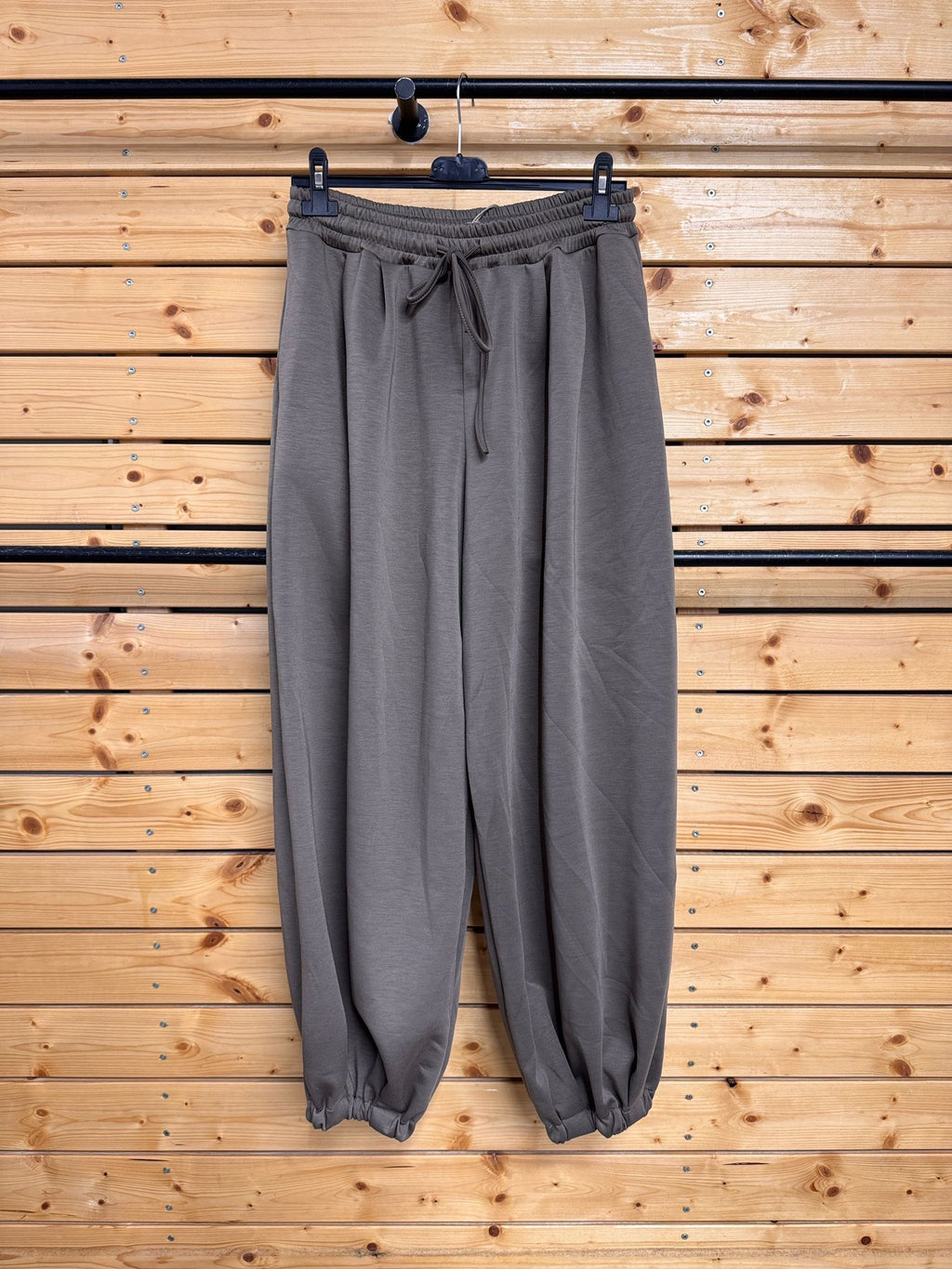 Lässige Oversized Jogginghose / Sweatpants mit Kordelzug