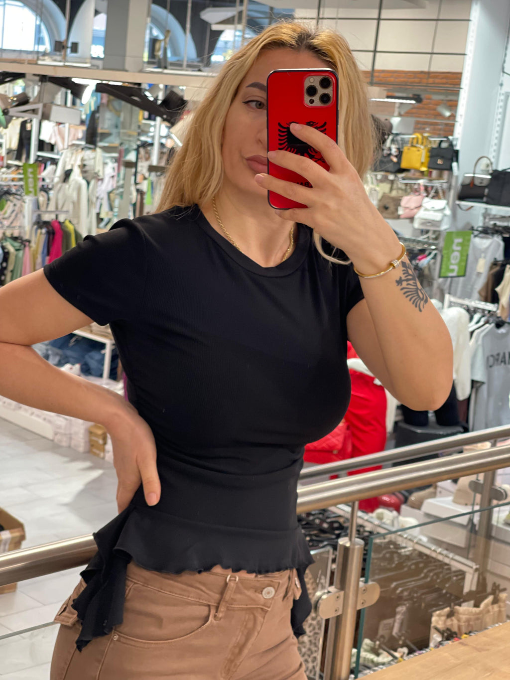Shirt Zeinab mit Rüschchen