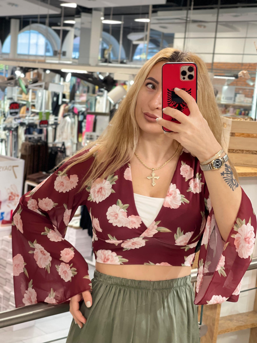 Boho-Style Bell-Sleeve Top (Floral)