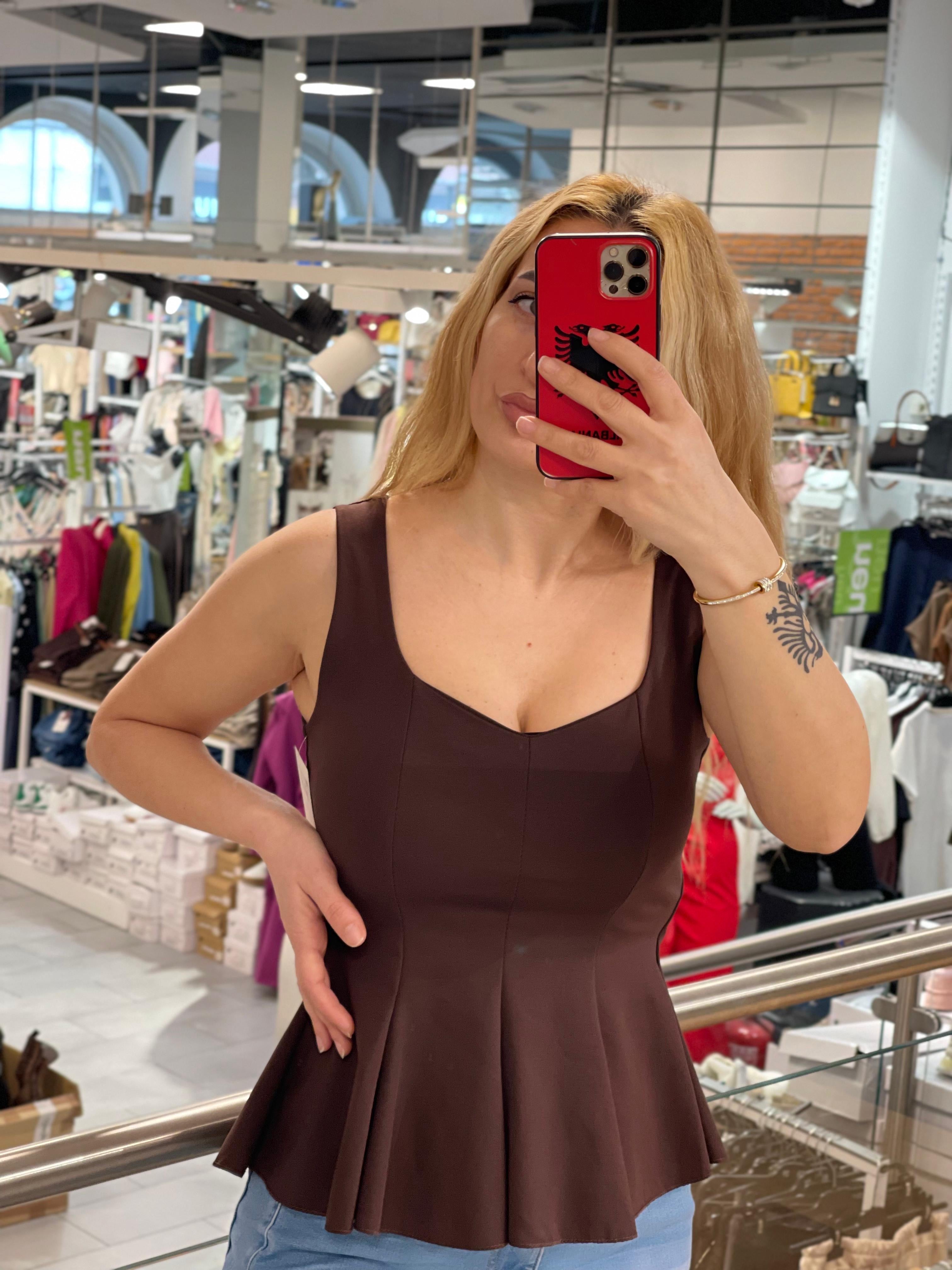 Peplum-Top Lojan