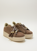 Sneaker in braun