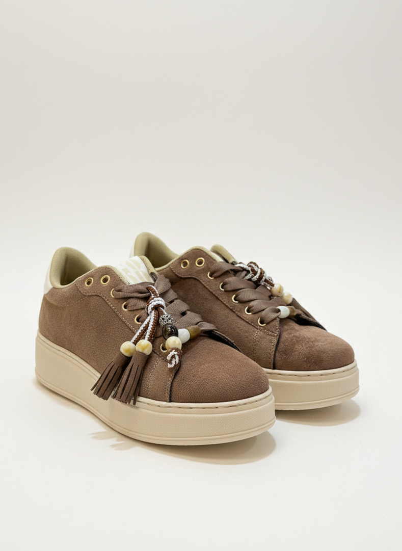 Sneaker in braun