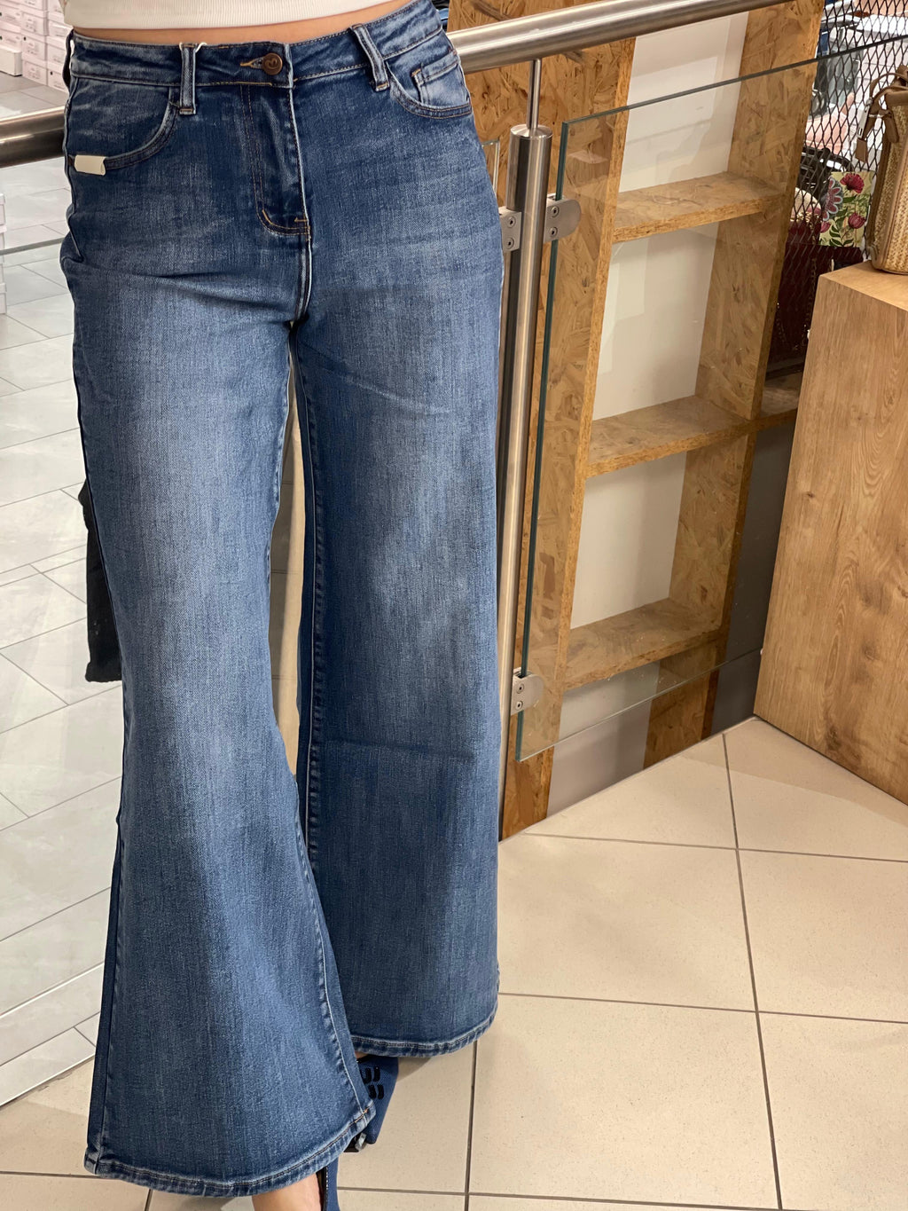 Wide Leg Jeans Gina