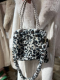 LEO TASCHE LILLY