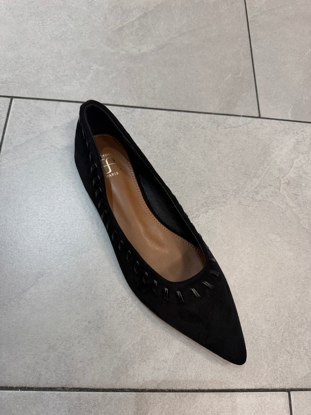 Spitze Damen Ballerinas in Rauleder-Optik mit Flechtdetail