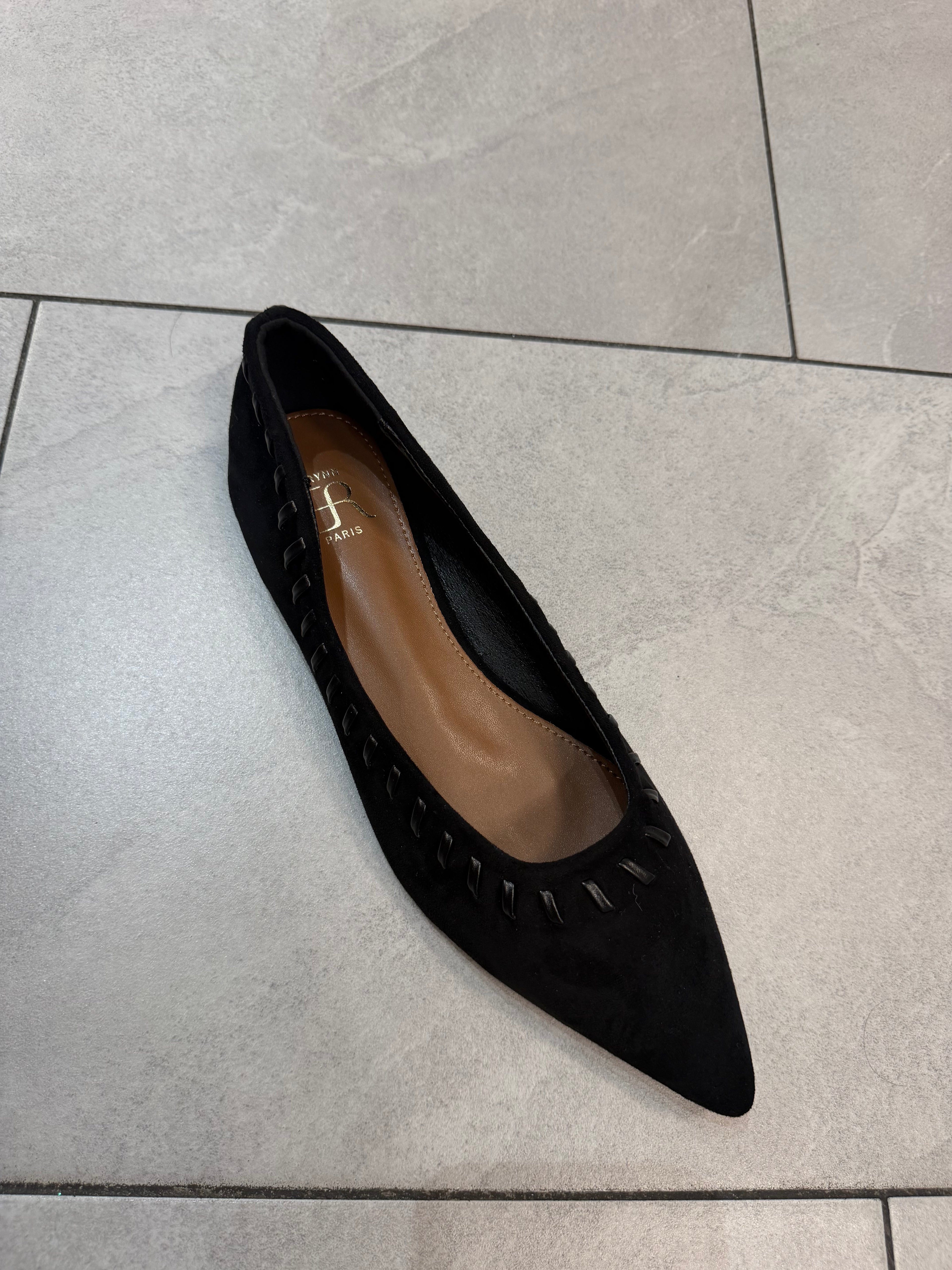 Spitze Damen Ballerinas in Rauleder-Optik mit Flechtdetail