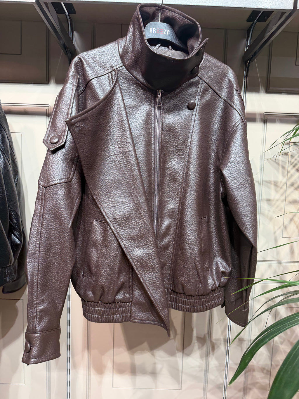 Bikerjacke mit Stehkragen und markanten Details