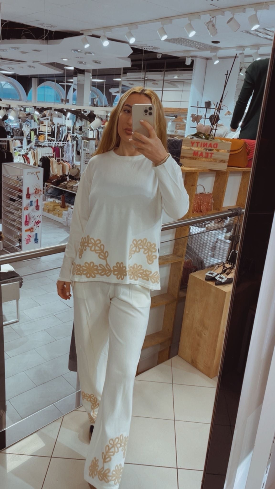 CONJUNTO DE DOS PIEZAS ANNE
