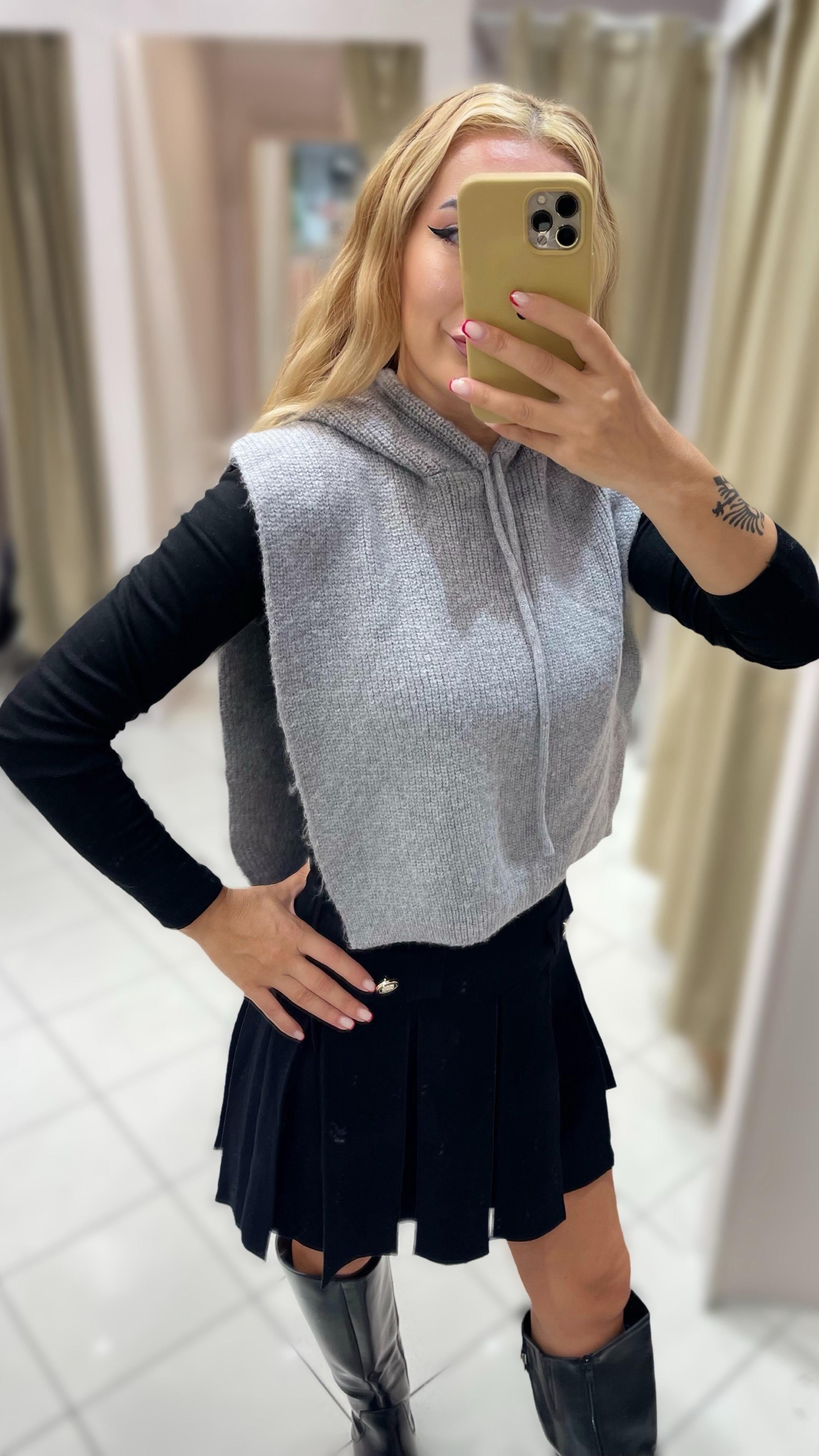 STRICK HOODIE SCHAL – GRAU