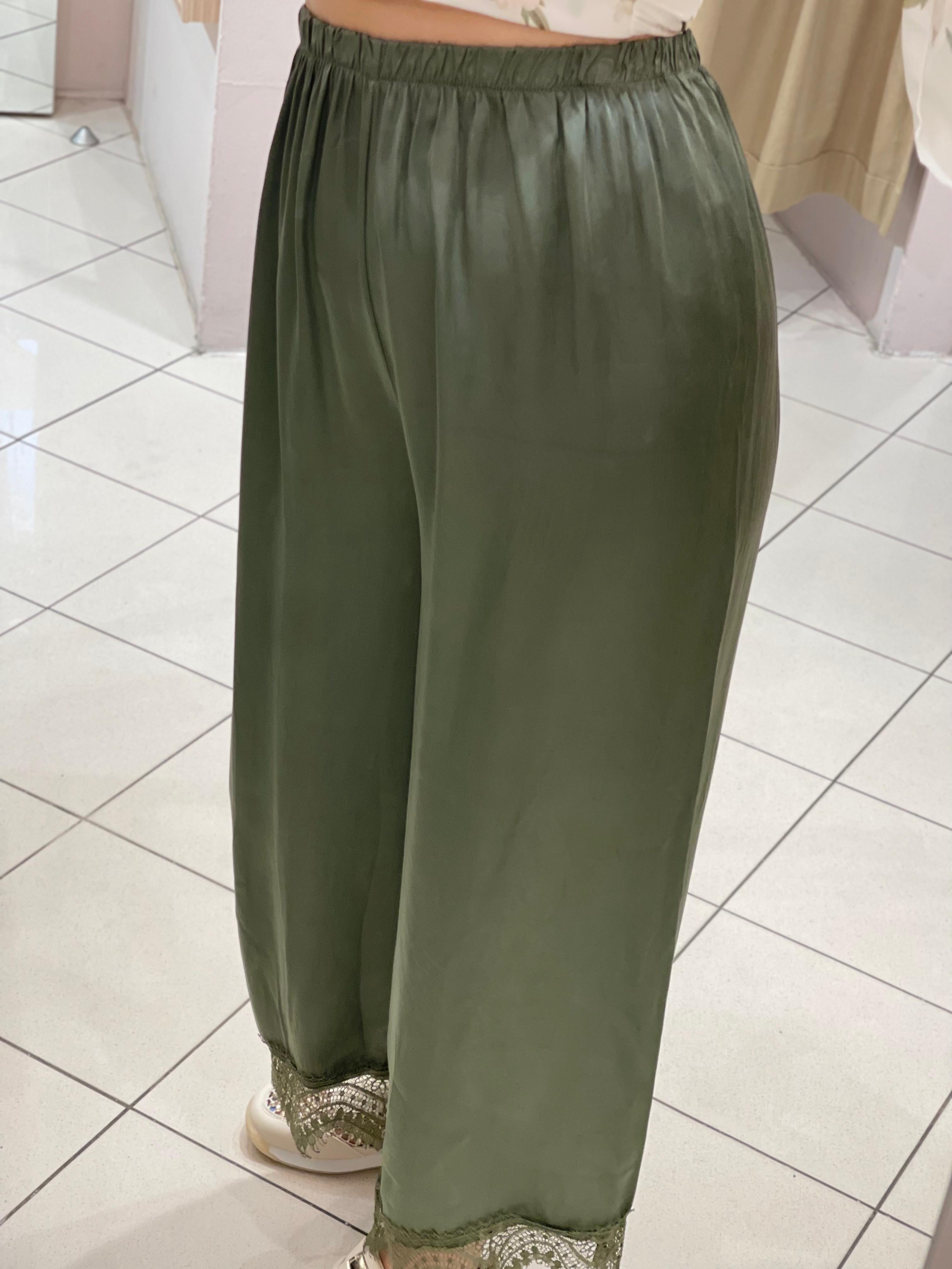 Viskose Hose mit Spitze