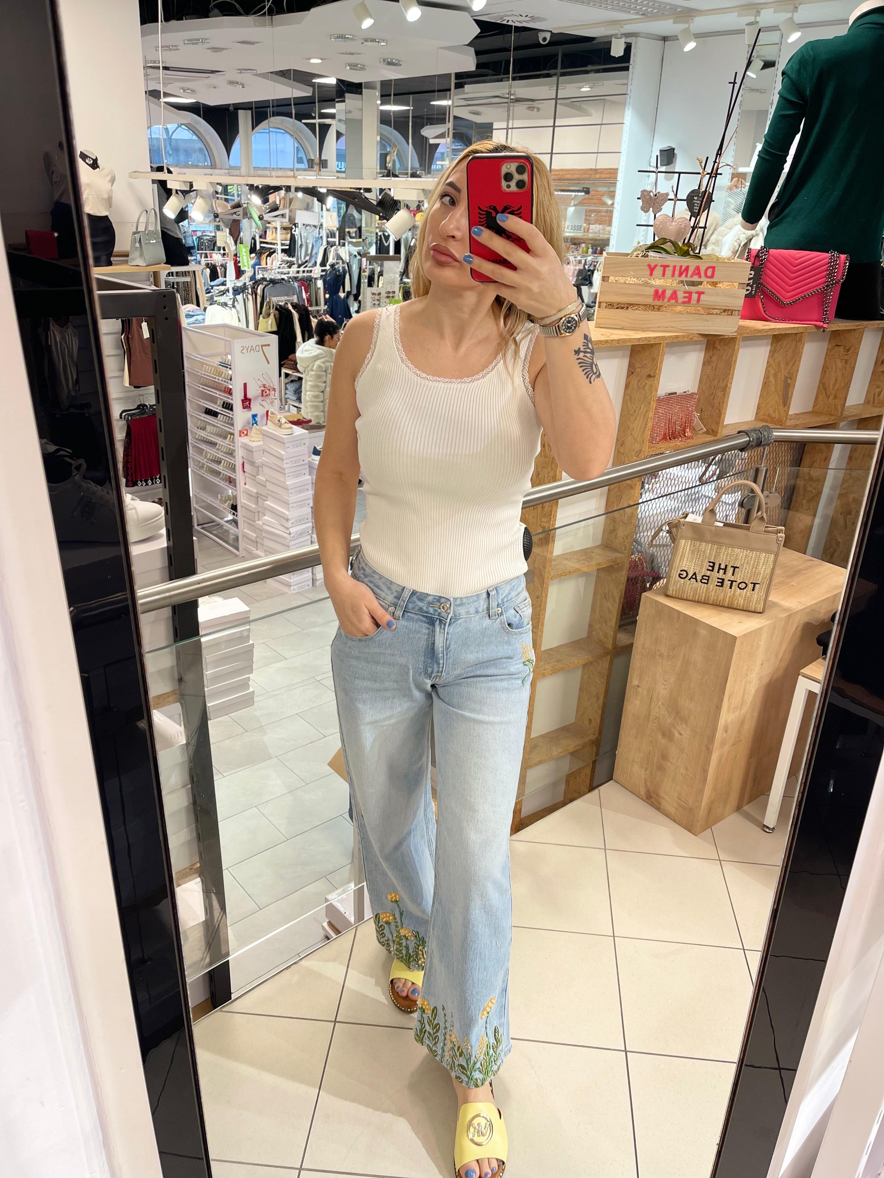 FLOWER DESIGN JEANS