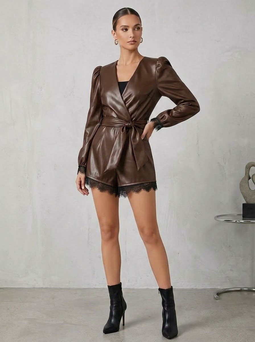 Eleganter Faux-Leder Jumpsuit Playsuit mit Spitze