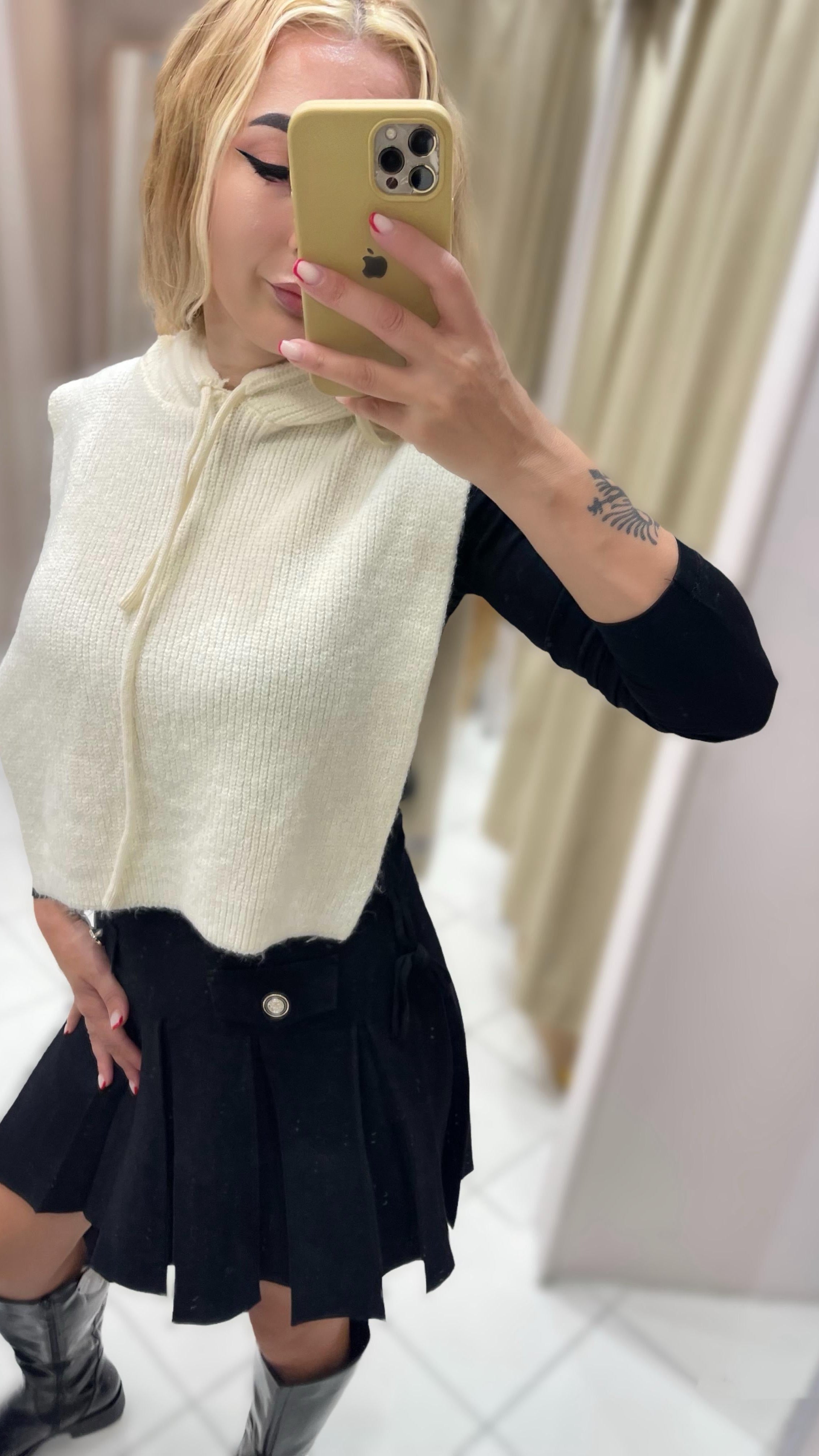 STRICK HOODIE SCHAL – CREME