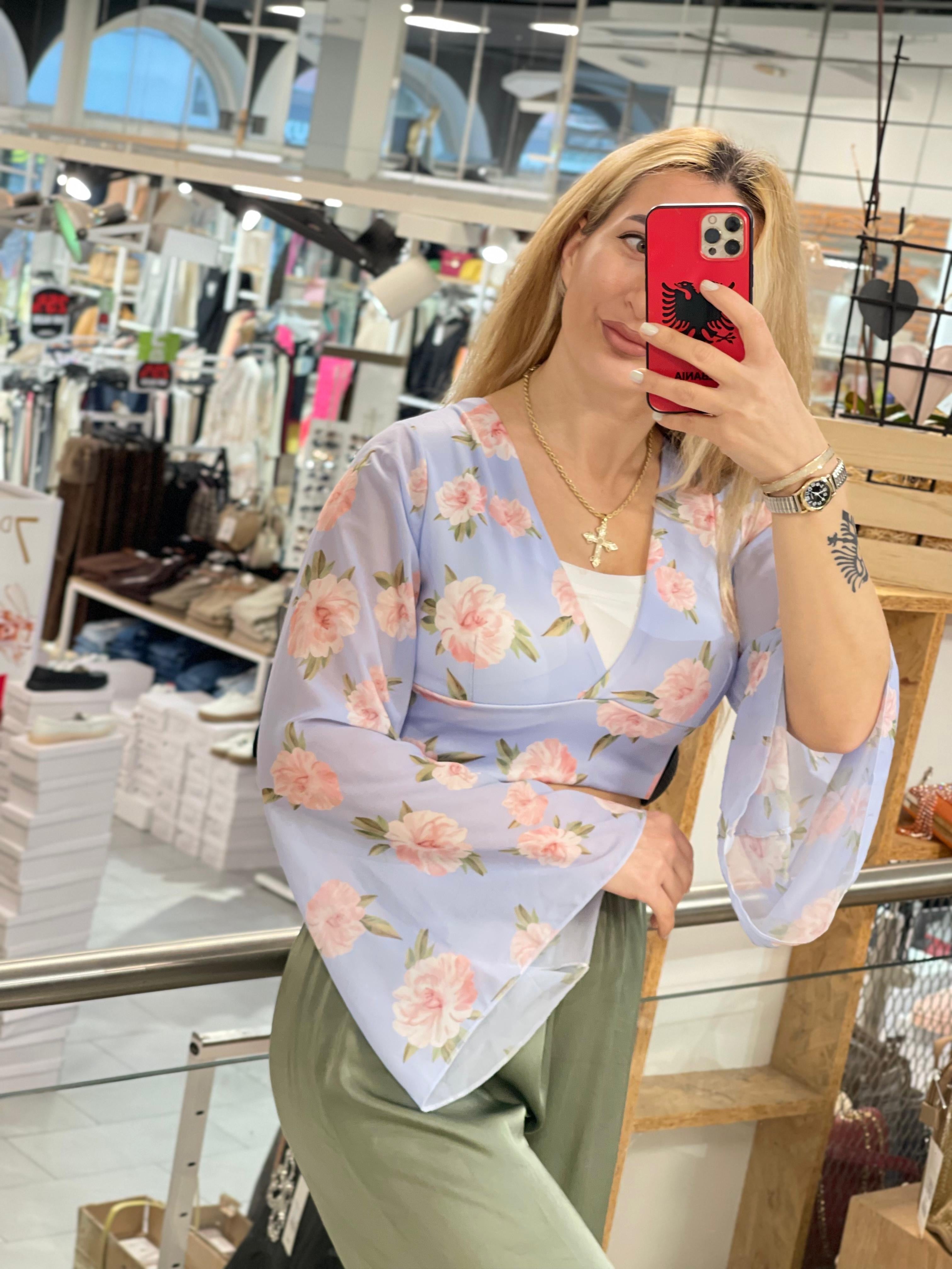 Boho-Style Bell-Sleeve Top (Floral)