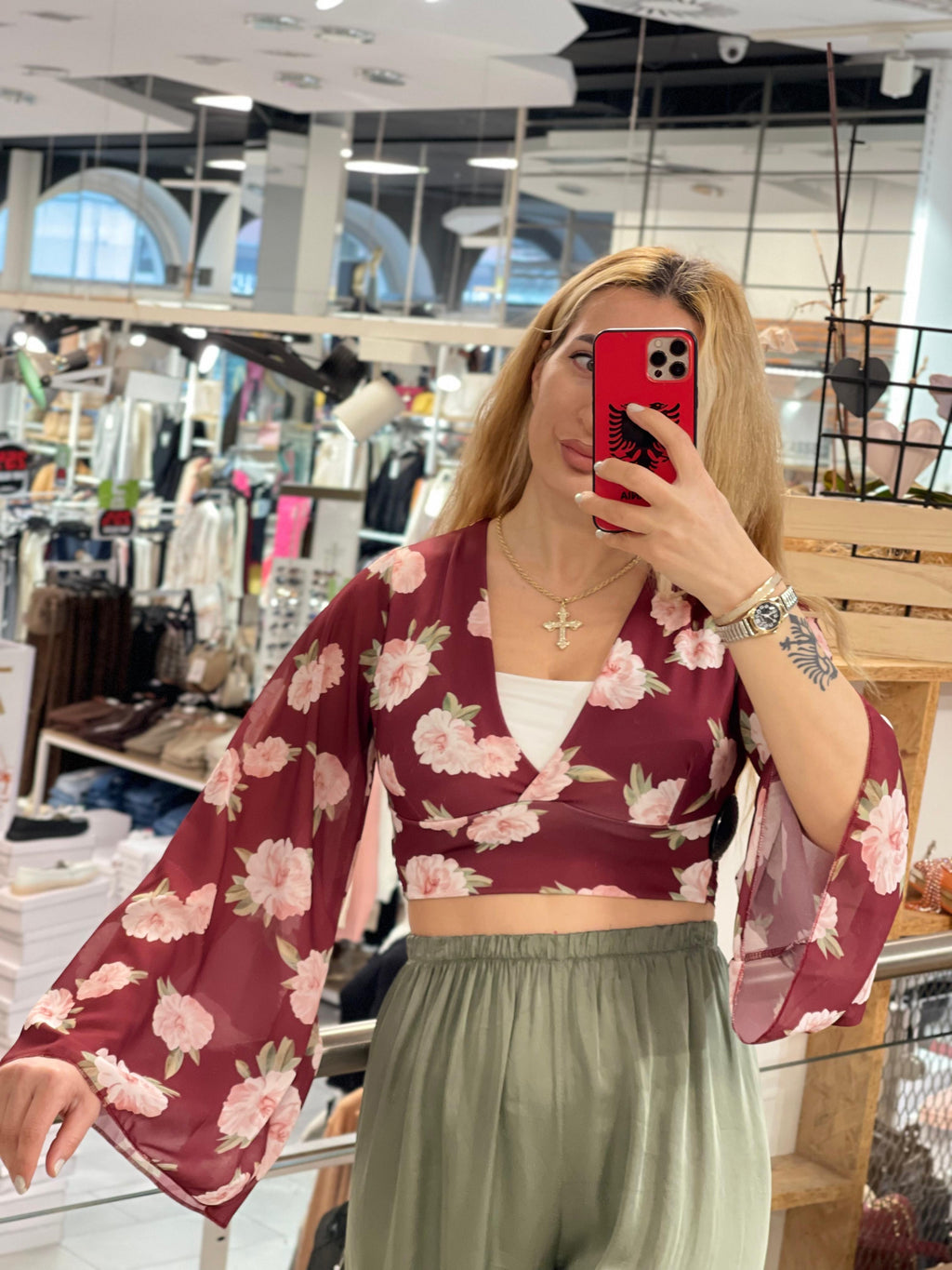 Boho-Style Bell-Sleeve Top (Floral)