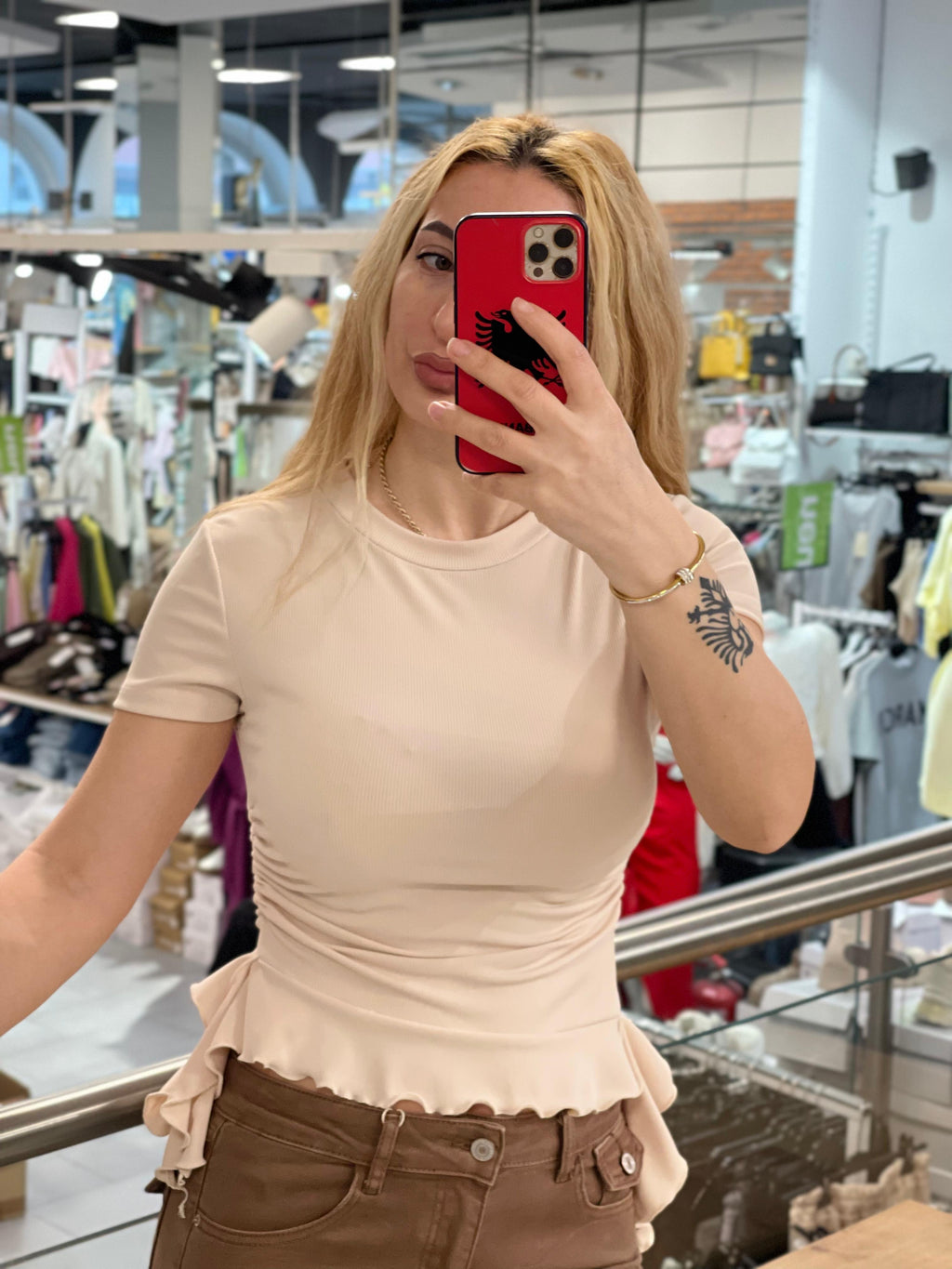 Shirt Zeinab mit Rüschchen
