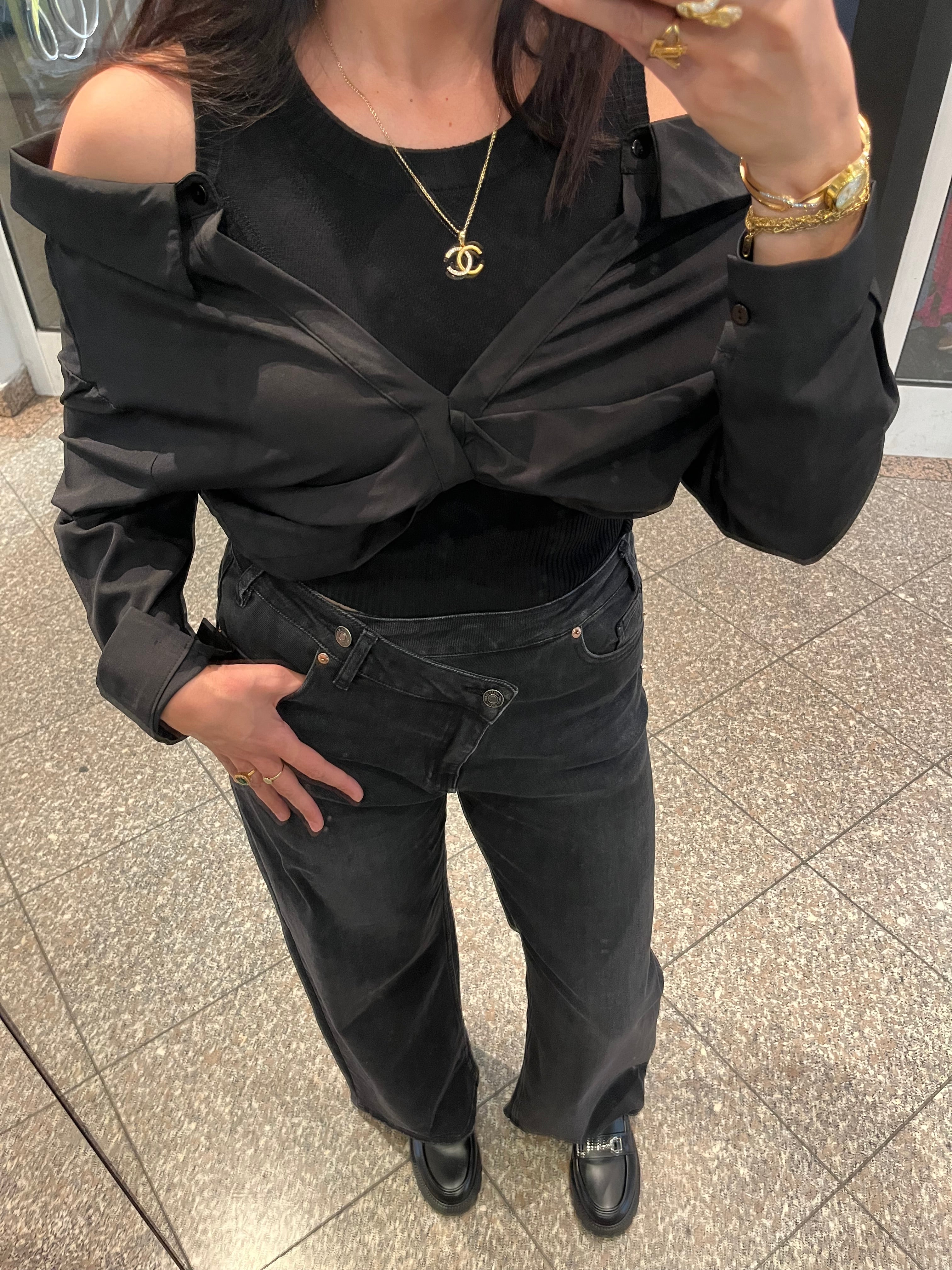 CUTOUT blouse top