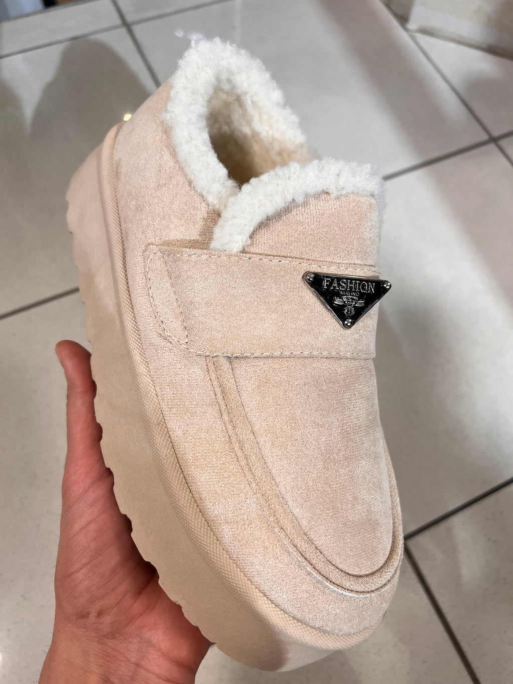 LOAFER-BOOTS IN BEIGE MIT LAMMFELL-OPTIK