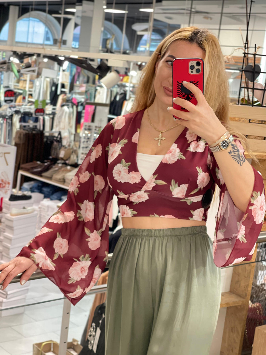 Boho-Style Bell-Sleeve Top (Floral)