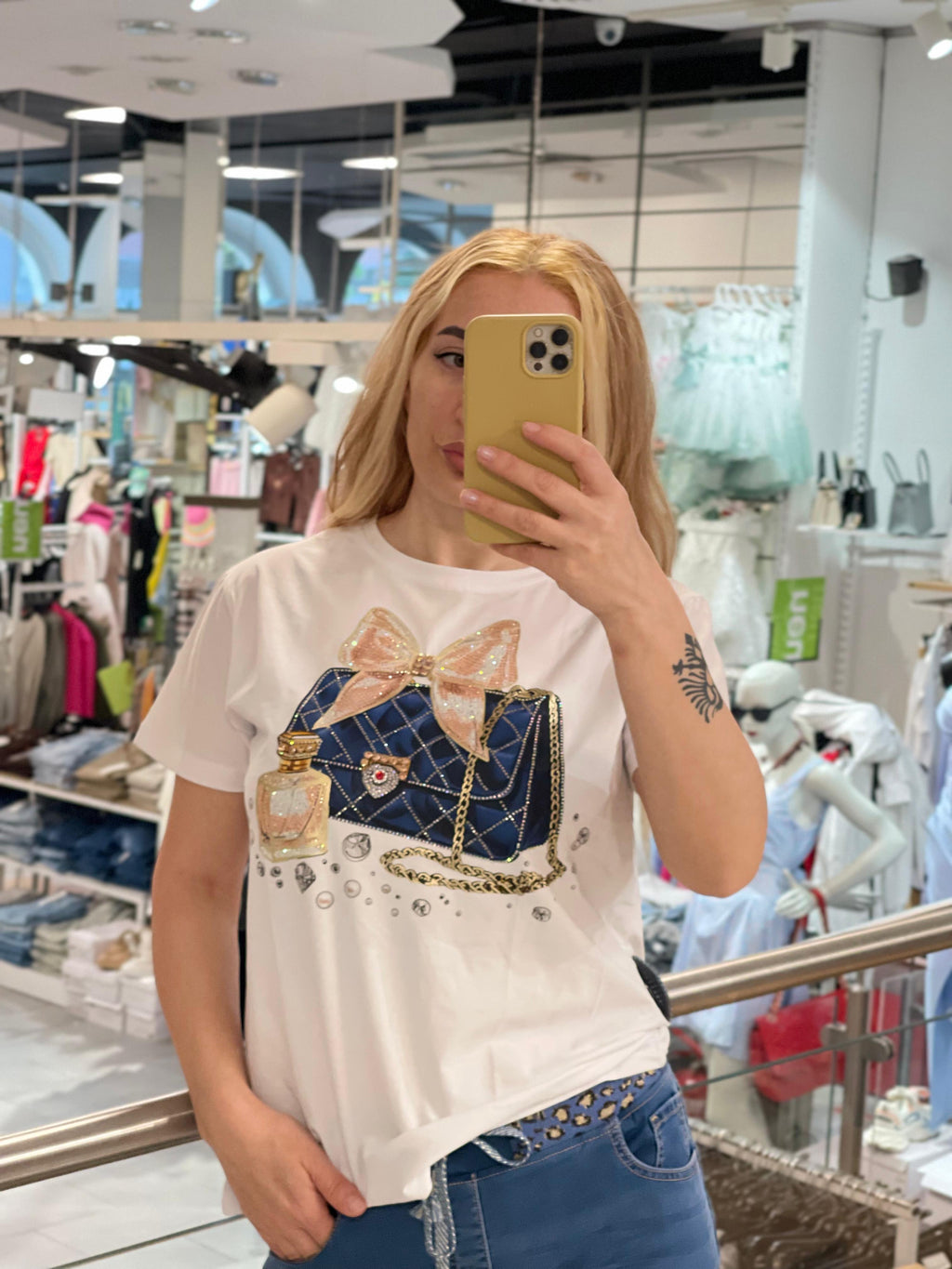 T Shirt Bella