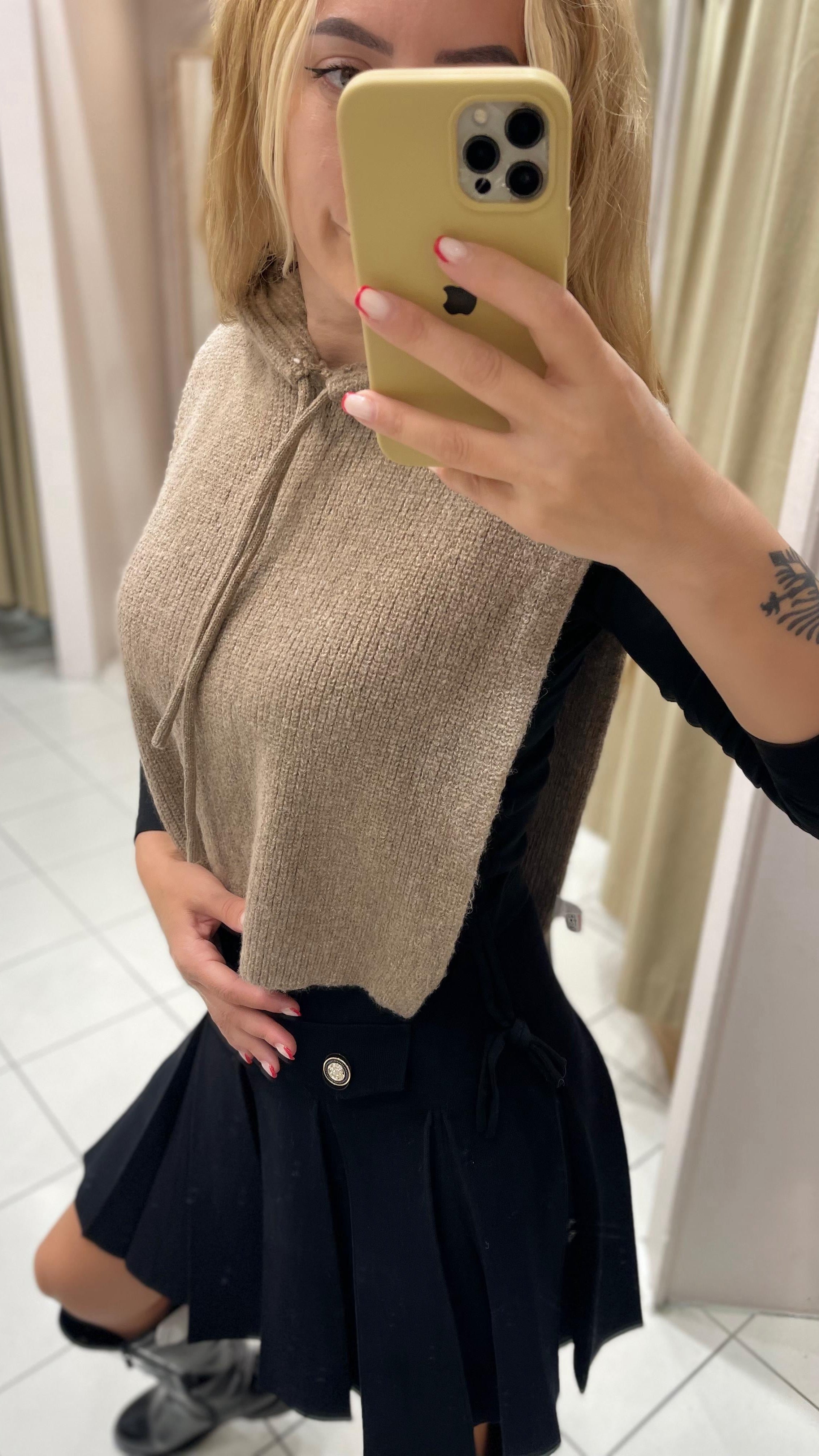 STRICK HOODIE SCHAL – TAUPE